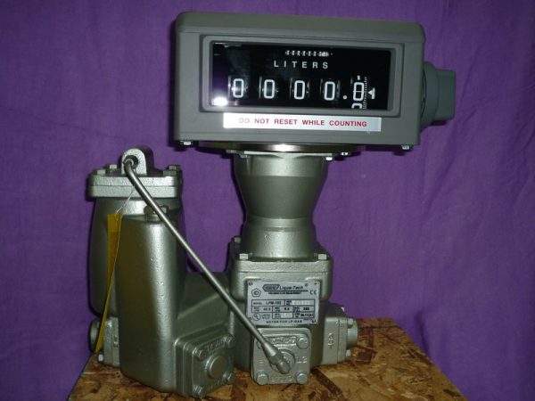 Счетчик LPM 102 (12-68 л/мин, фильтр, клапан, сепаратор) Запчасти Liqua-Tech 